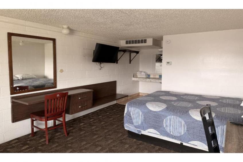 Queen Bed Non-Smoking