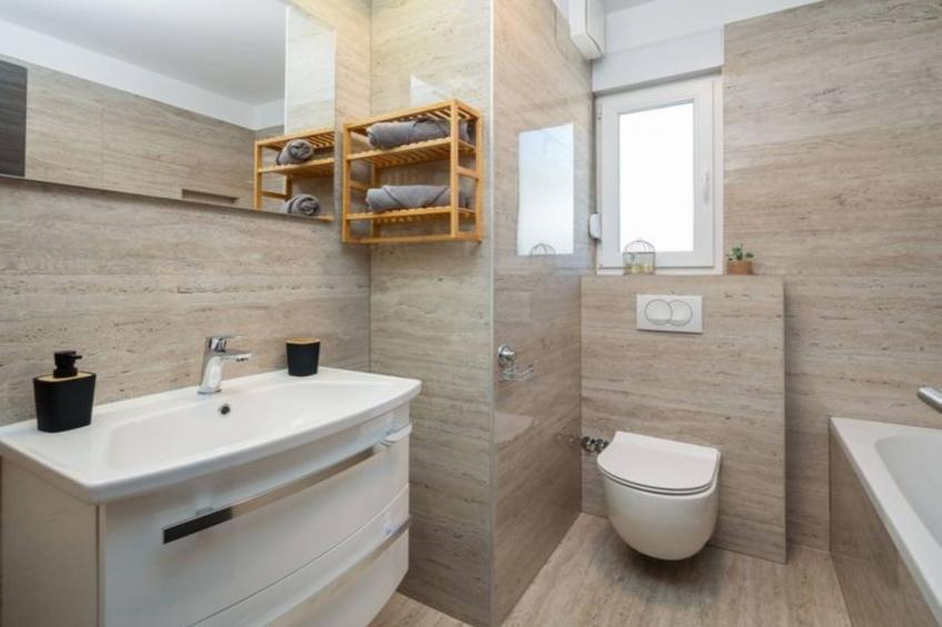 Shimmering Sea Apartment with Terrace - Four Bedroom Apartment with Terrace - foto 15