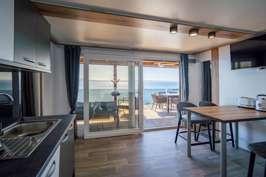 Seaside Deluxe Escape at Klenovica Camping - Two Bedroom Mobile Home with Hot-Tub  (owner 419) - foto 2