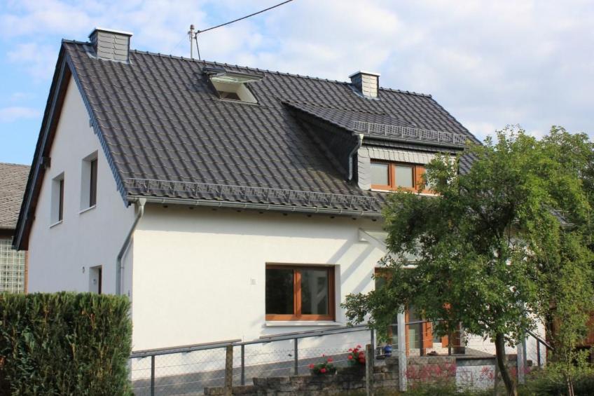 Tolles Appartement in Mastershausen mit Terrasse, Grill und Garten