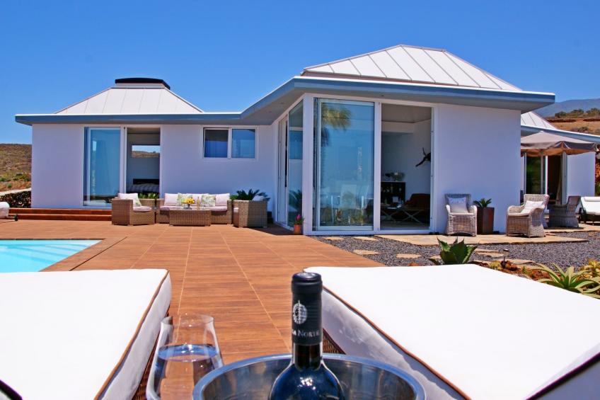 Moderne Architekten-Villa mit Infinity-Pool und Meerblick - foto 7