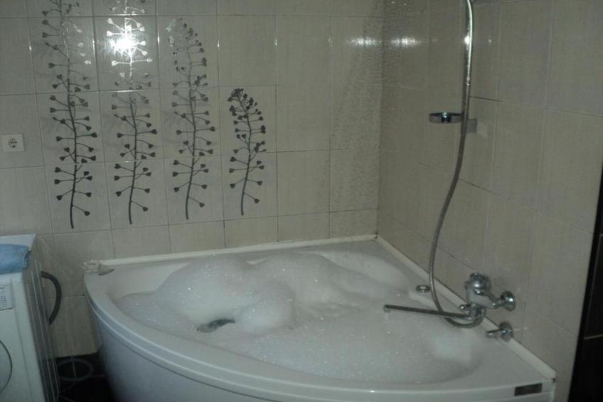 Stunning Beachfront Stay in Herceg Novi - Deluxe One Bedroom Apartment C - foto 9