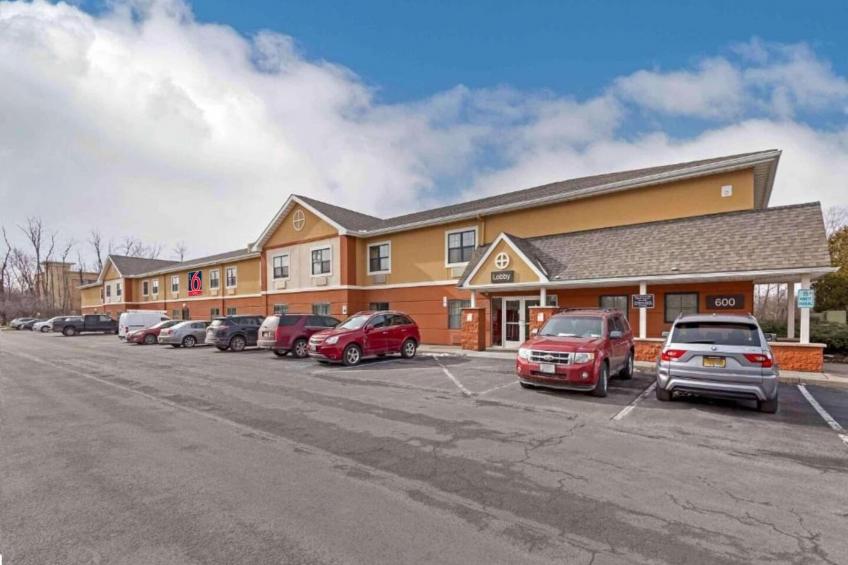 1 King Bed | Mob Acc RI Shwr Ste Nsmk Ktchn - foto 4