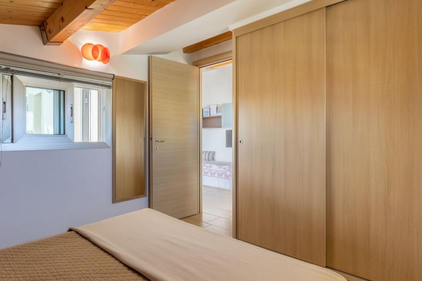 Charmantes Dachgeschoss mit Terrasse mit Blick auf die Landschaft. - foto 15