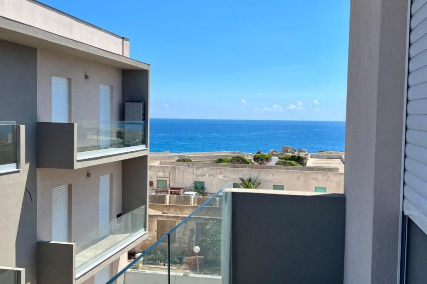 Portoammare' Wohnung mit Balkon