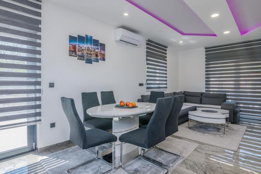 "Villa Enie" mit eigenem Pool - foto 14