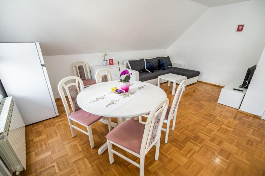 Mountain View Haven Apartments - One Bedroom Apartment  with Balcony - foto 4