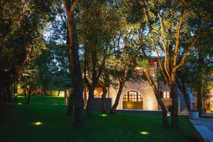 Luxusvilla mit Garten und Pool sowie herrlicher Aussicht - foto 16