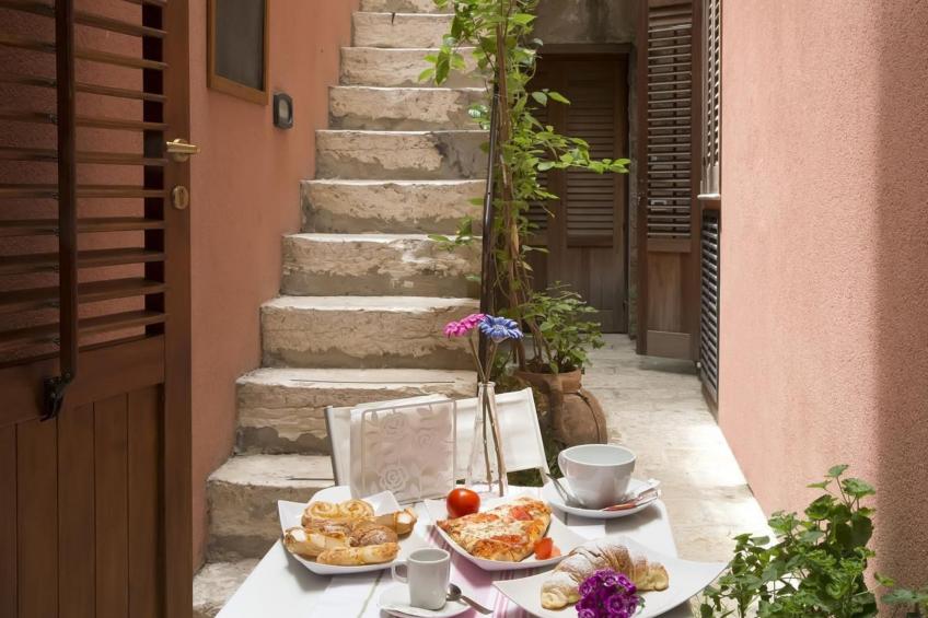 Appartement in Trapani mit Terrasse und Garten - foto 16