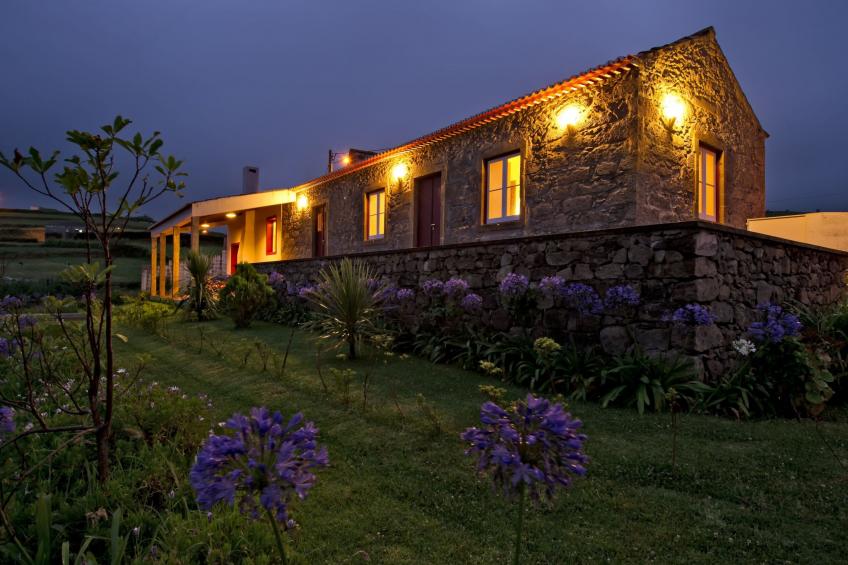 Casa da Fonte - Historisches Steinhaus auf den Azoren