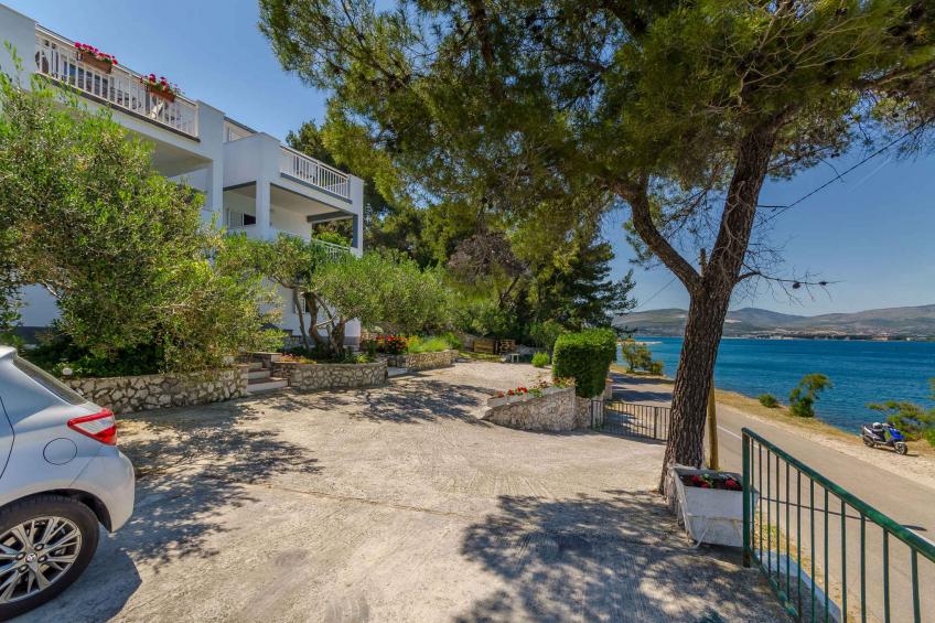 Holiday apartment with air conditioning, terrace and sea view in Slatine - BF-JB633 - foto 17