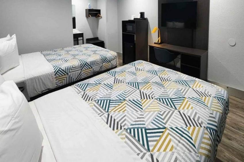 2 Queen Beds  Non-Smoking Micfridge - foto 4