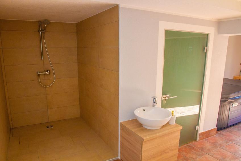 Hillside Haven Holiday Home with Sauna and Hot-Tub - One Bedroom Holiday Home with Sauna and Hot-Tub - foto 20