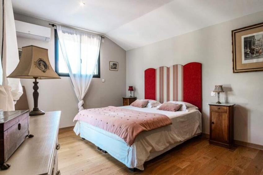 La Verdière - Maison Contemporaine De Plain Pied Avec Jardin Et Piscine Pri - foto 8