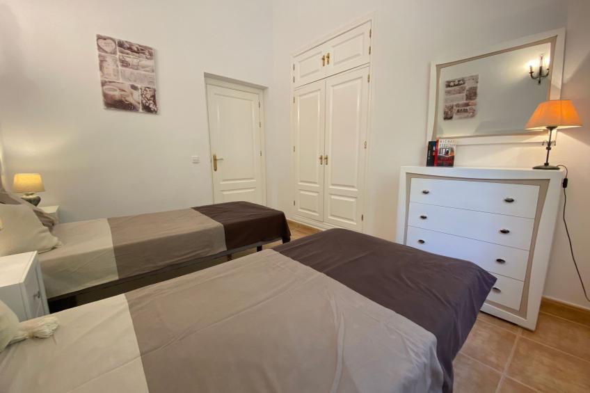 Villa mit Blick auf das Wasser - foto 5