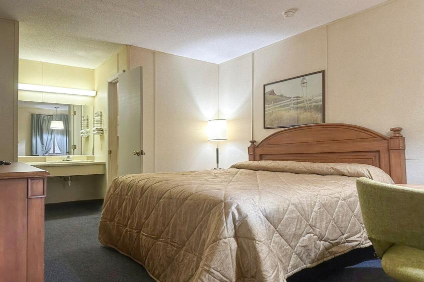 King Bed Suite Smoking - foto 40