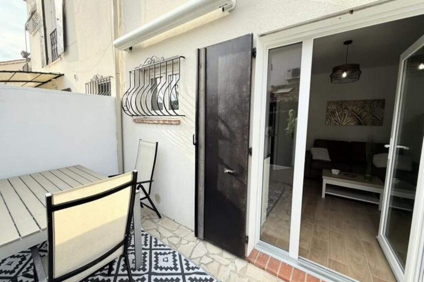 06cp - Beau T2 Super équipé Avec Terrasse - foto 8