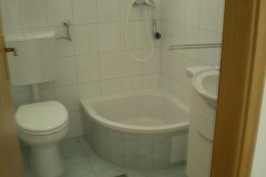 Wohnung mit Balkon - foto 9