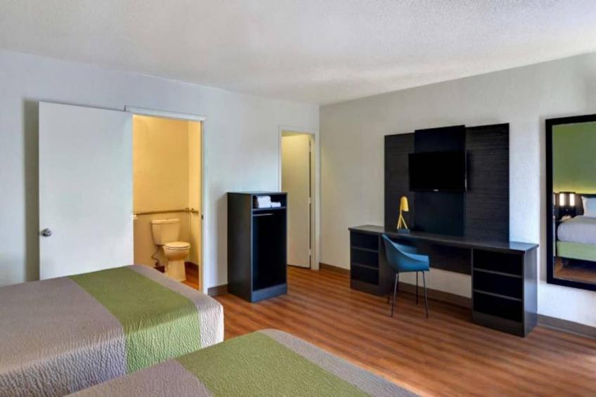 2 Queen Beds  Micfridge - foto 35