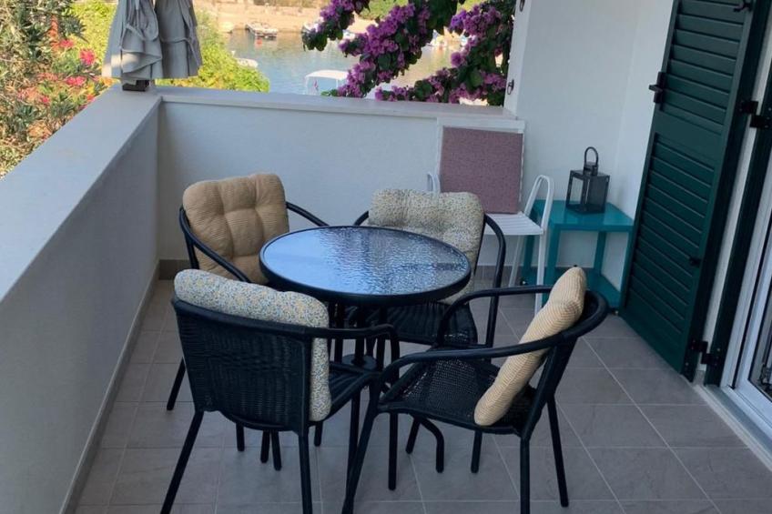 Wohnung "Ivka 1" mit Blick auf das Wasser - foto 21