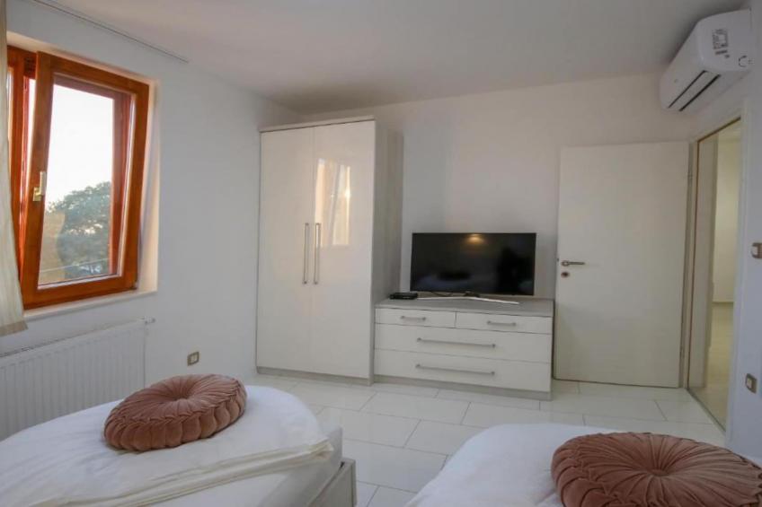 Villa Gabriel - Three Bedroom Villa with Outdoor Pool - foto 12