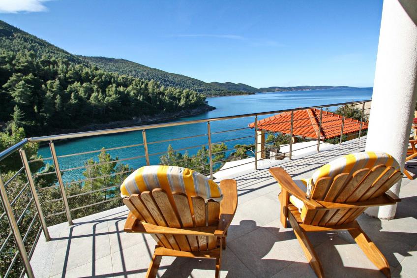 Beachfront Luxury Villa with Private Pool and Stunning Sea Views - foto 26
