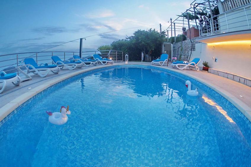 Holiday home with air conditioning, pool and sea view in Orašac - BF-NJH63 - foto 13