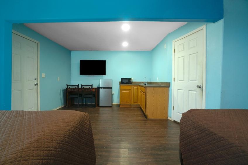 2 Queen Beds with Kitchenette - foto 23