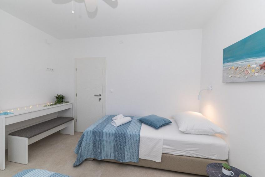 Scenic Elegant Trogir Villa with Pool - Five Bedroom Villa - foto 23