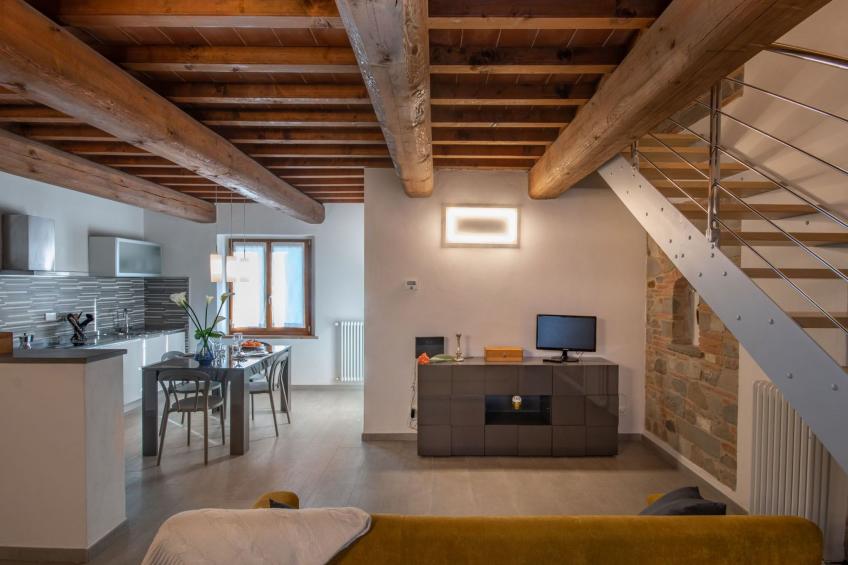 Modernes Haus mit Garten und privatem Parkplatz