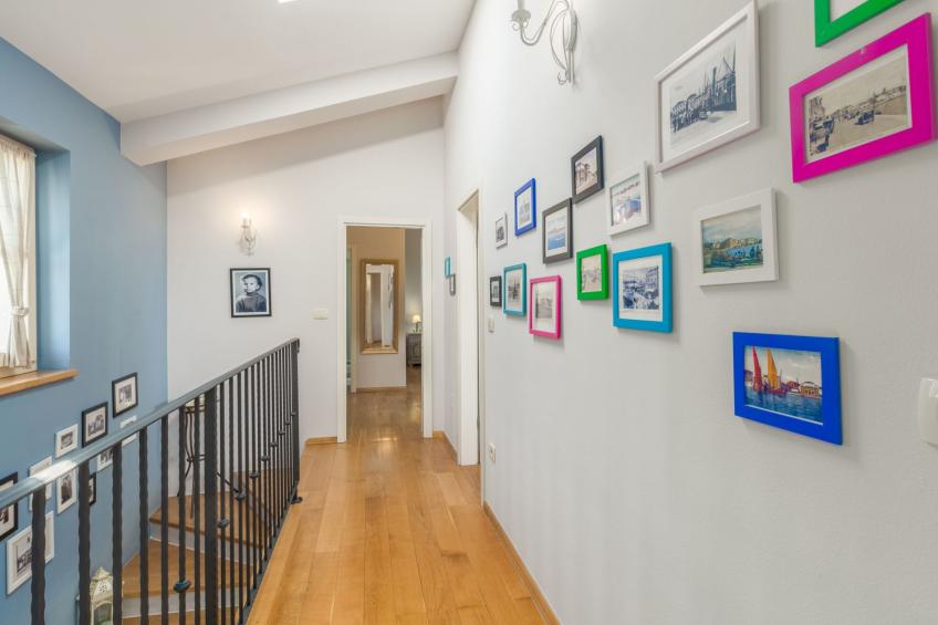 Villa mit Pool, Garten und Sommerküche - foto 42