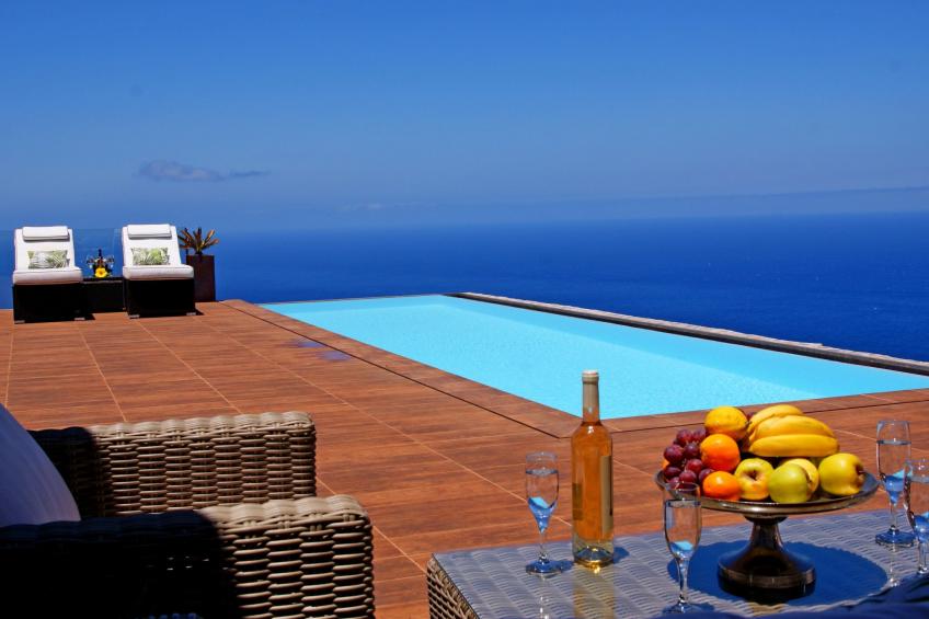 Moderne Architekten-Villa mit Infinity-Pool und Meerblick - foto 17