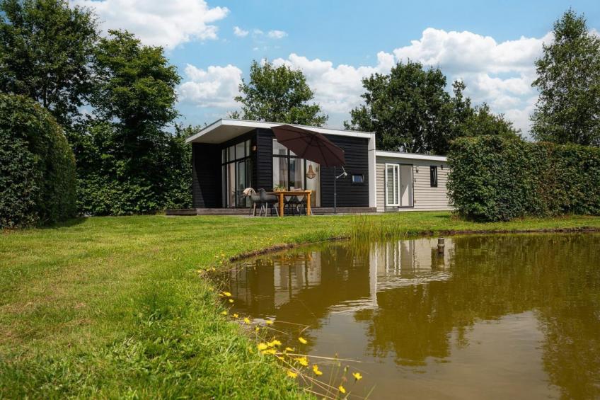 Forest doglodge with hot tub | 4 people