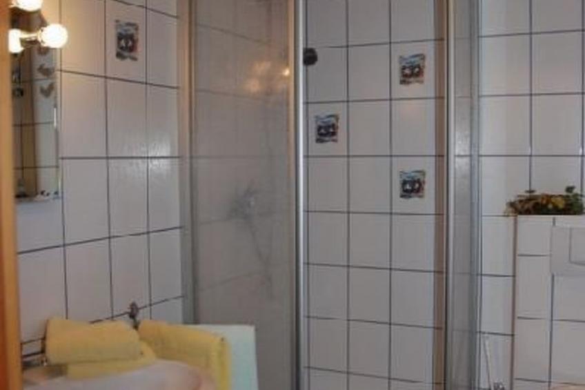 Schönes Ferienhaus mit Terrasse und Grill - foto 8