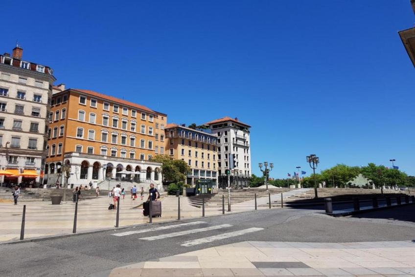 LF-5-DERUELLE - foto 28