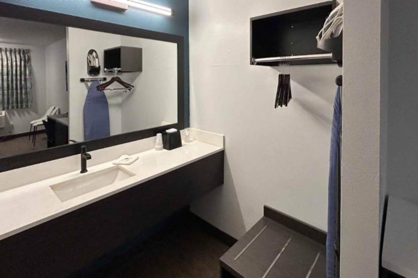2 Queen Beds  Non-Smoking Micfridge - foto 6