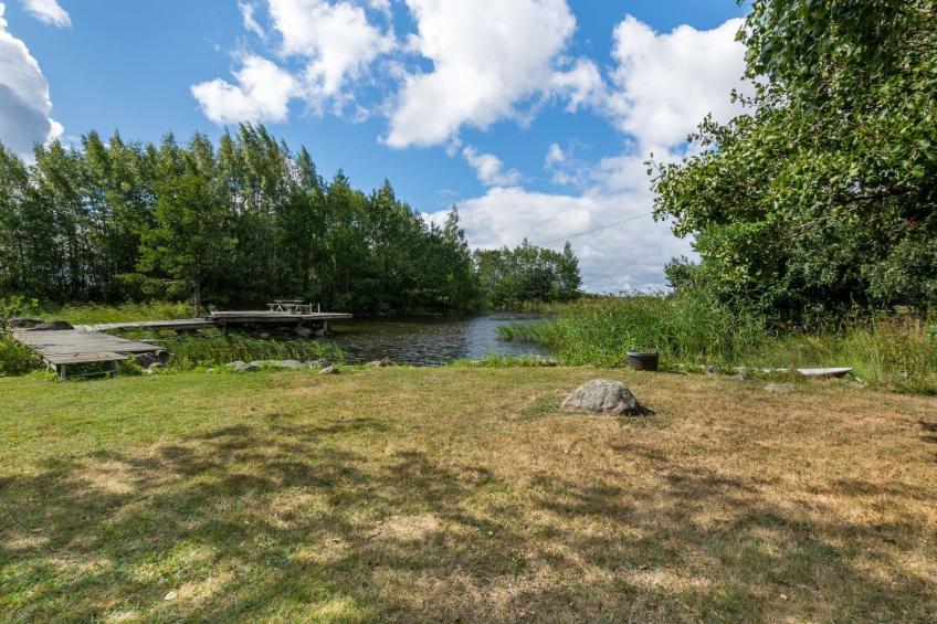 Lampaluodon punainen tupa - foto 17