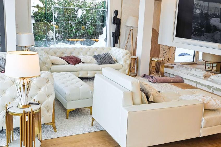 Luxurious large Home, Pool , Garden , Koi Pond - foto 18