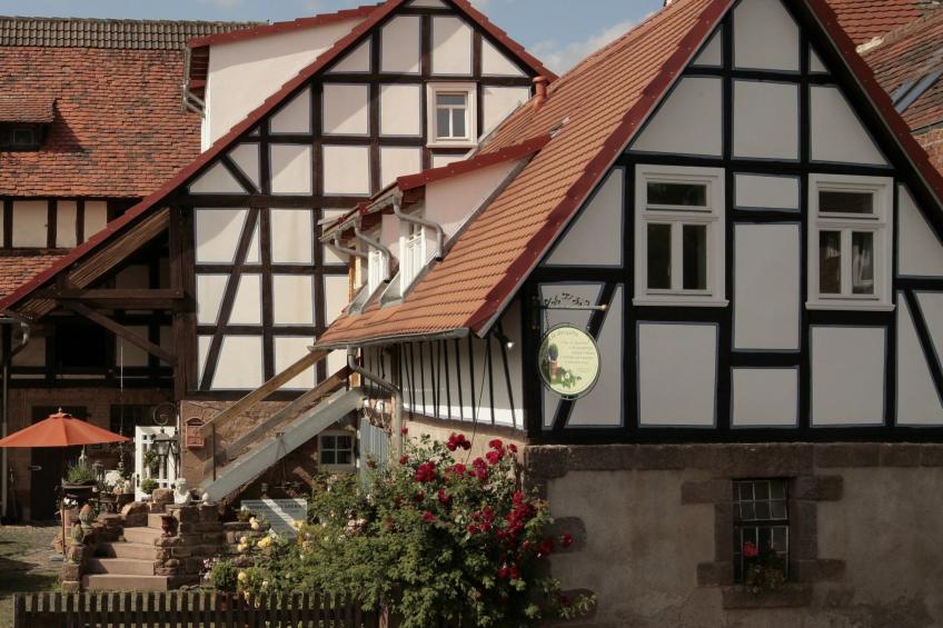 Gemütliche Wohnung in Bracht mit Garten - foto 2