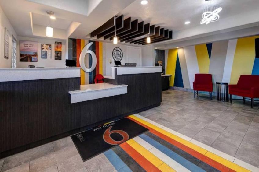 2 Queen Beds  Non-Smoking Micfridge - foto 24