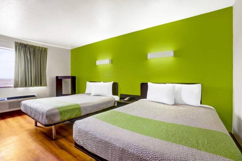 2 Queen Beds  Non-Smoking Micfridge - foto 15