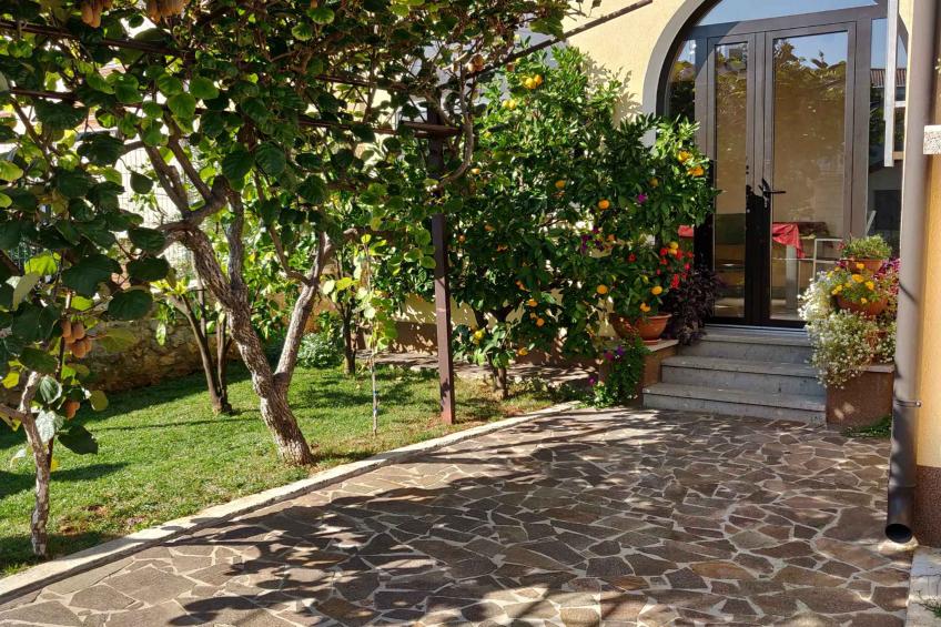 Holiday apartment with terrace near the beach - BF-4FWGC - foto 3