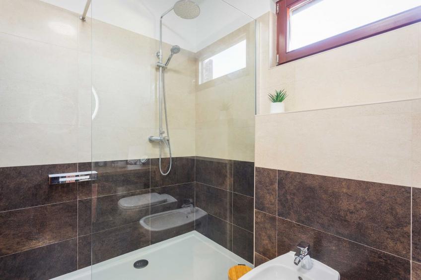 Cesare 1 - Modern Apartment with Shared Pool - foto 27