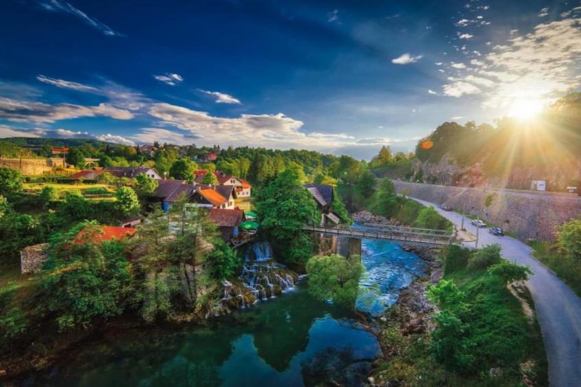 Three-Bedroom Apartment - foto 26