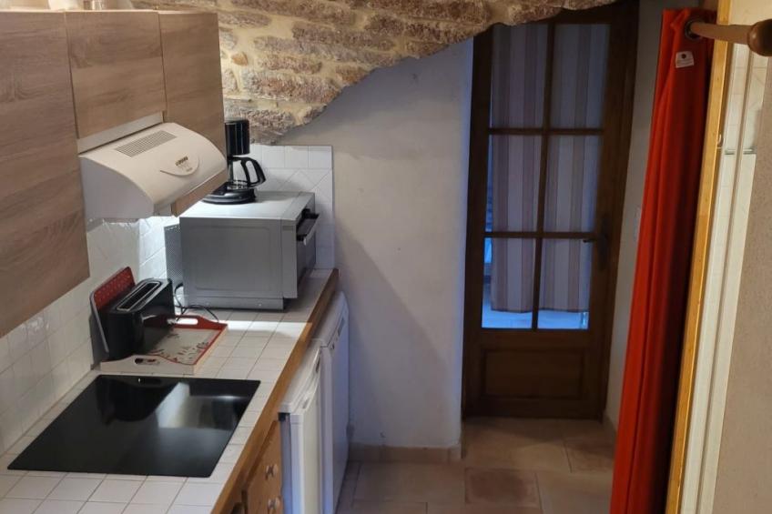 Steinhaus und Freischwimmbad, 4 Betten, 2SZ - foto 4