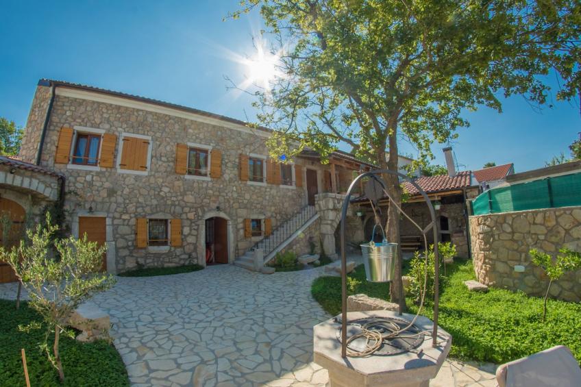 für 5 Personen und 1 Kind in Tribalj - foto 6