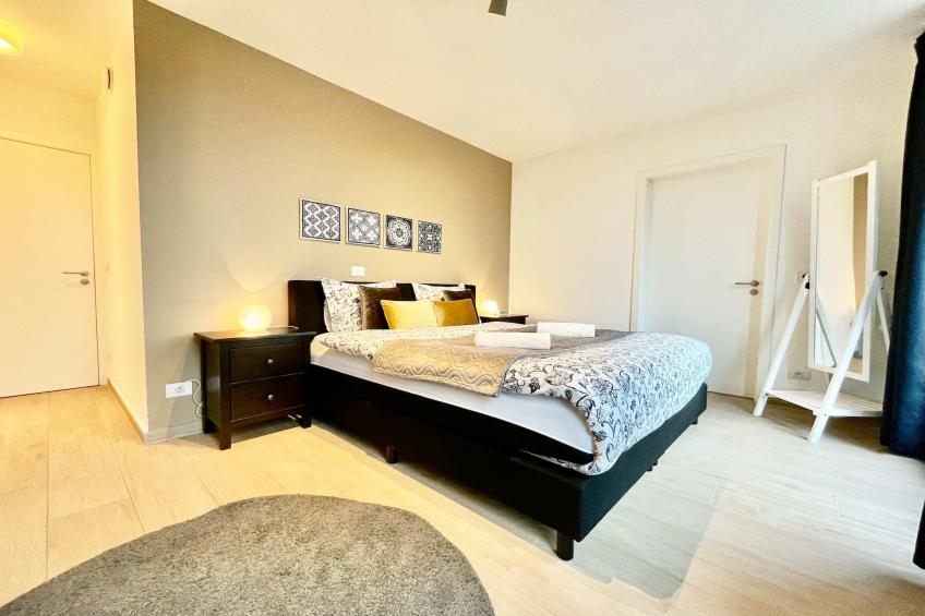 Modern 2BR Penthouse Near Diamond District by OneLuxStay - foto 4