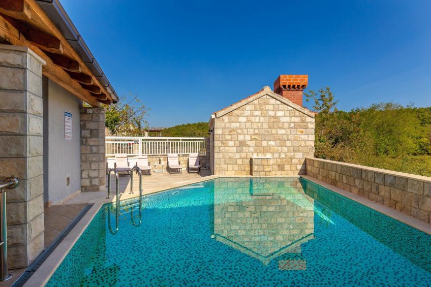Holiday Home Trojković- Four Bedroom Holiday Home with Terrace and Swimming Pool - foto 22