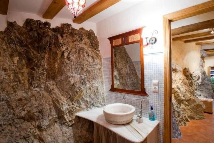 Haus mit integrierter Felswand und Jacuzzi - foto 13