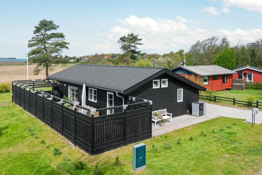 "Antti" - 350m from the sea in Funen